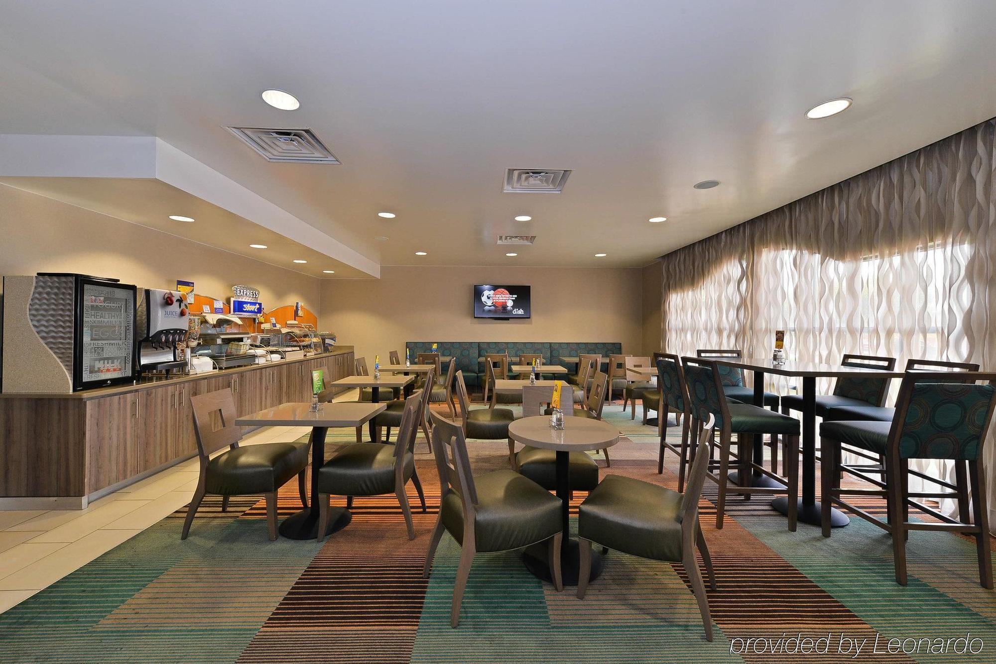 Holiday Inn Express Hotel And Suites Fort Worth/I-20 Buitenkant foto